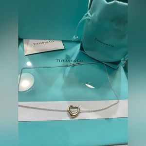 Tiffany’s necklace 18k yellow gold heart on silver chain